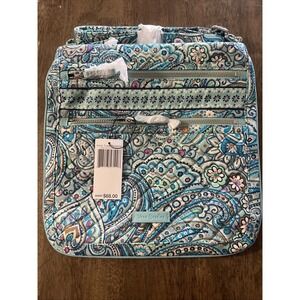 Vera Bradley Iconic Triple Zip Hipster Daisy Dot Paisley  Brand New With Tag